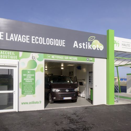 photo d'un lavage auto écologique de la marque Astikoto