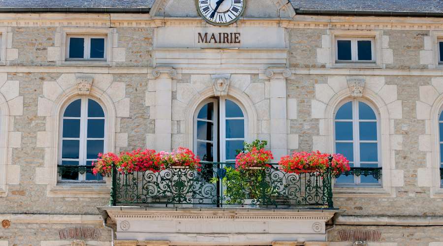 Photographie montrant une seconde solution mise en place par les mairies pour obtenir un composteur gratuit en mairie : la remise d'un bon d'achat pour l'acquisition d'un composteur ou d'un lombricomposteur.